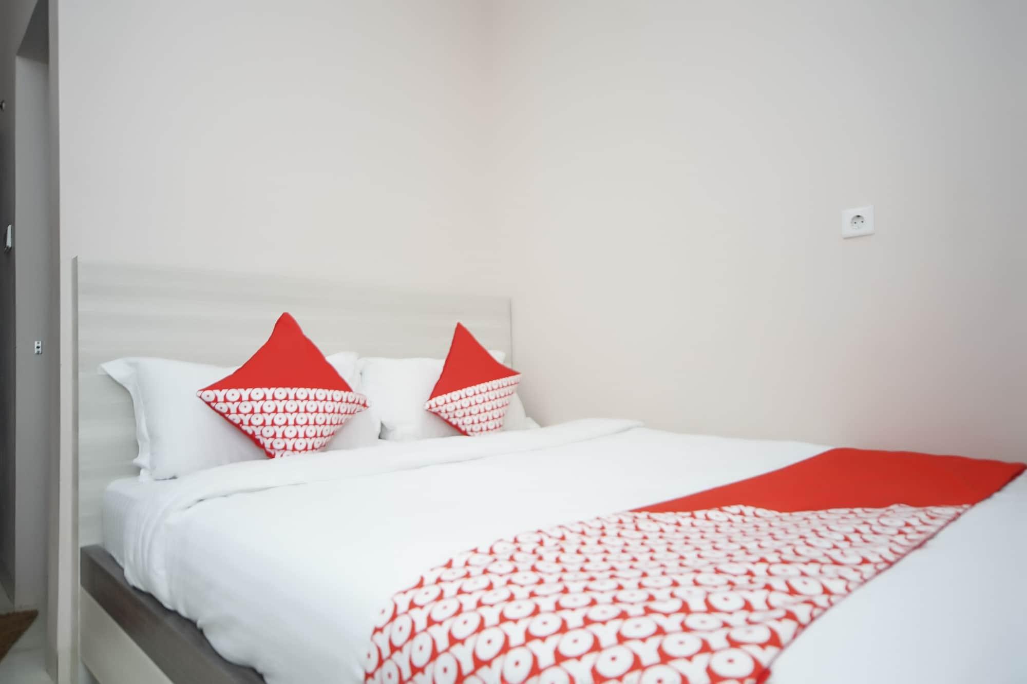 Super Oyo 270 Madinah Syariah Hotel 2*