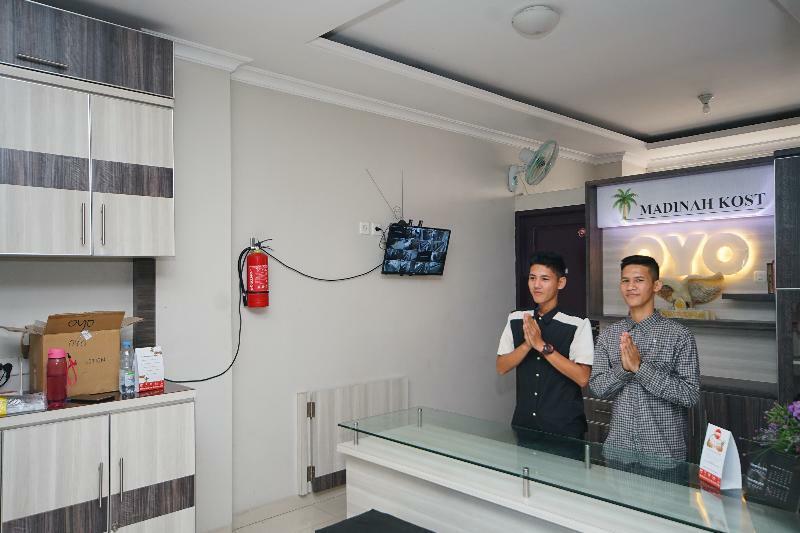Super Oyo 270 Madinah Syariah Palembang