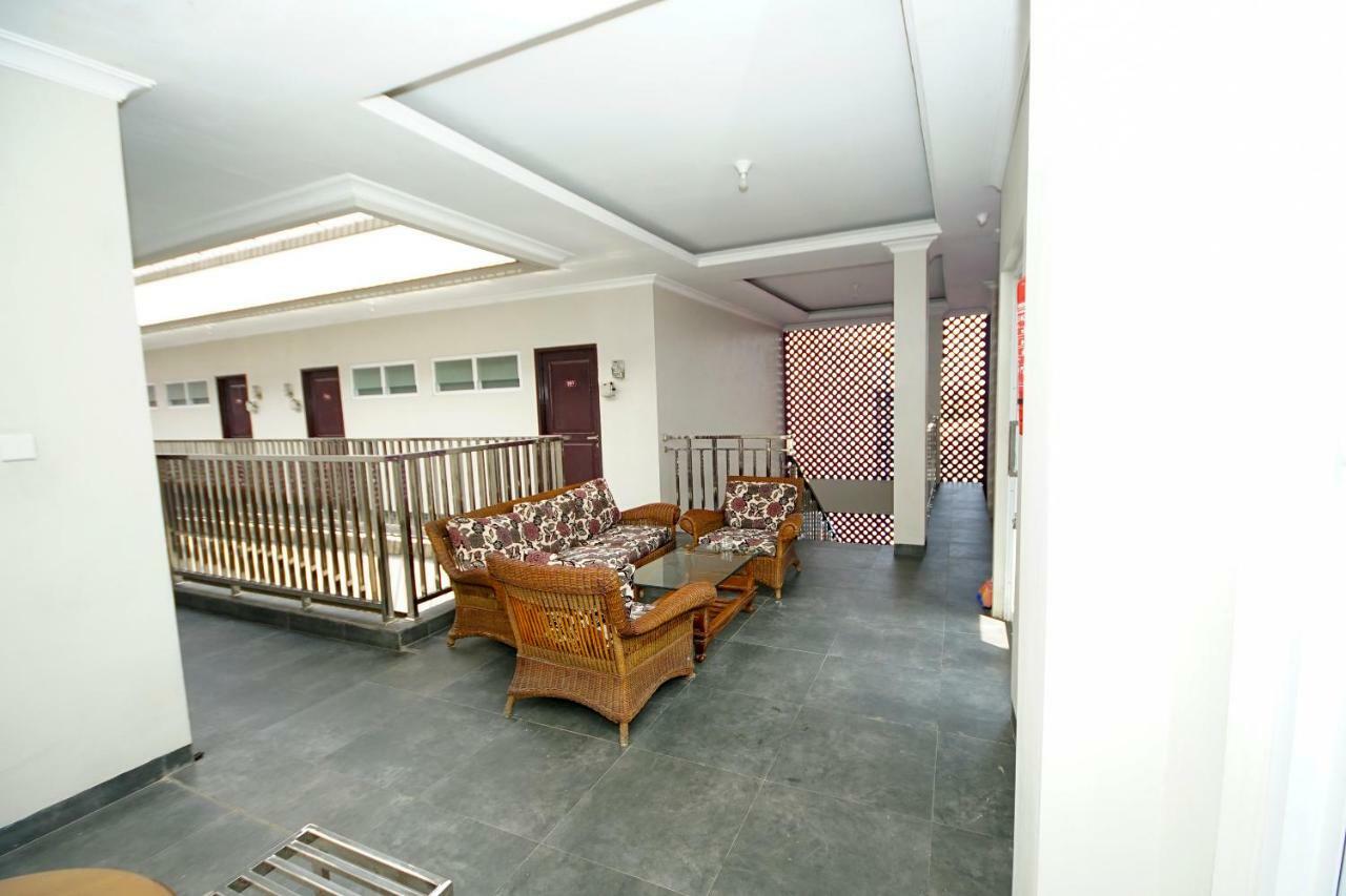 Super Oyo 270 Madinah Syariah Palembang
