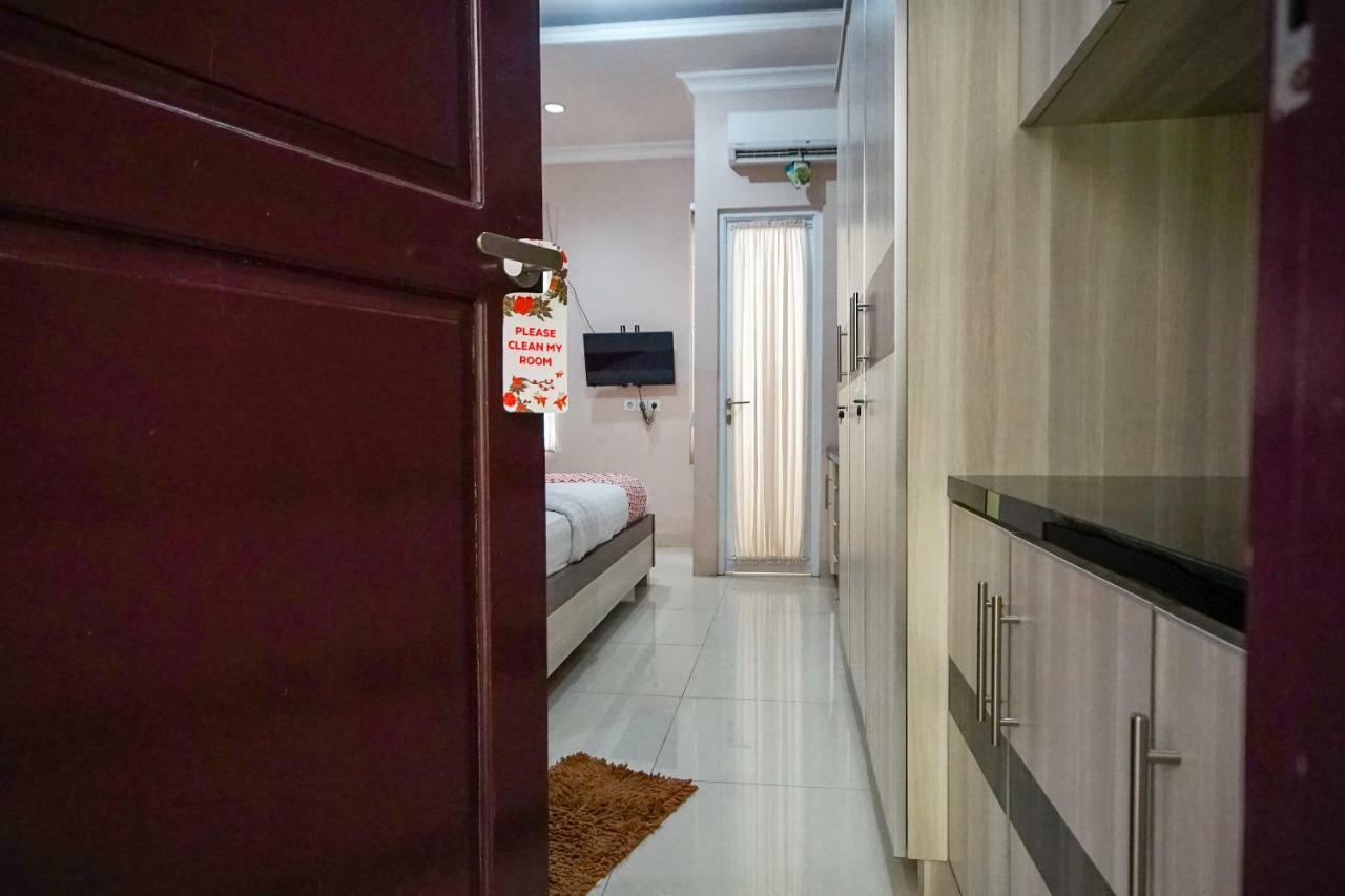 Super Oyo 270 Madinah Syariah Hotel