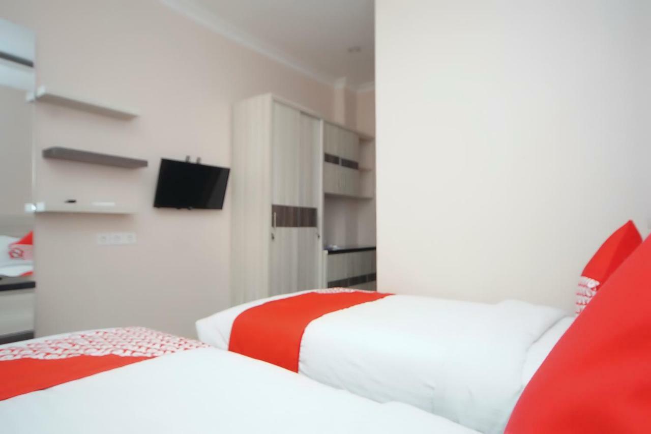 Hotel Super Oyo 270 Madinah Syariah Palembang